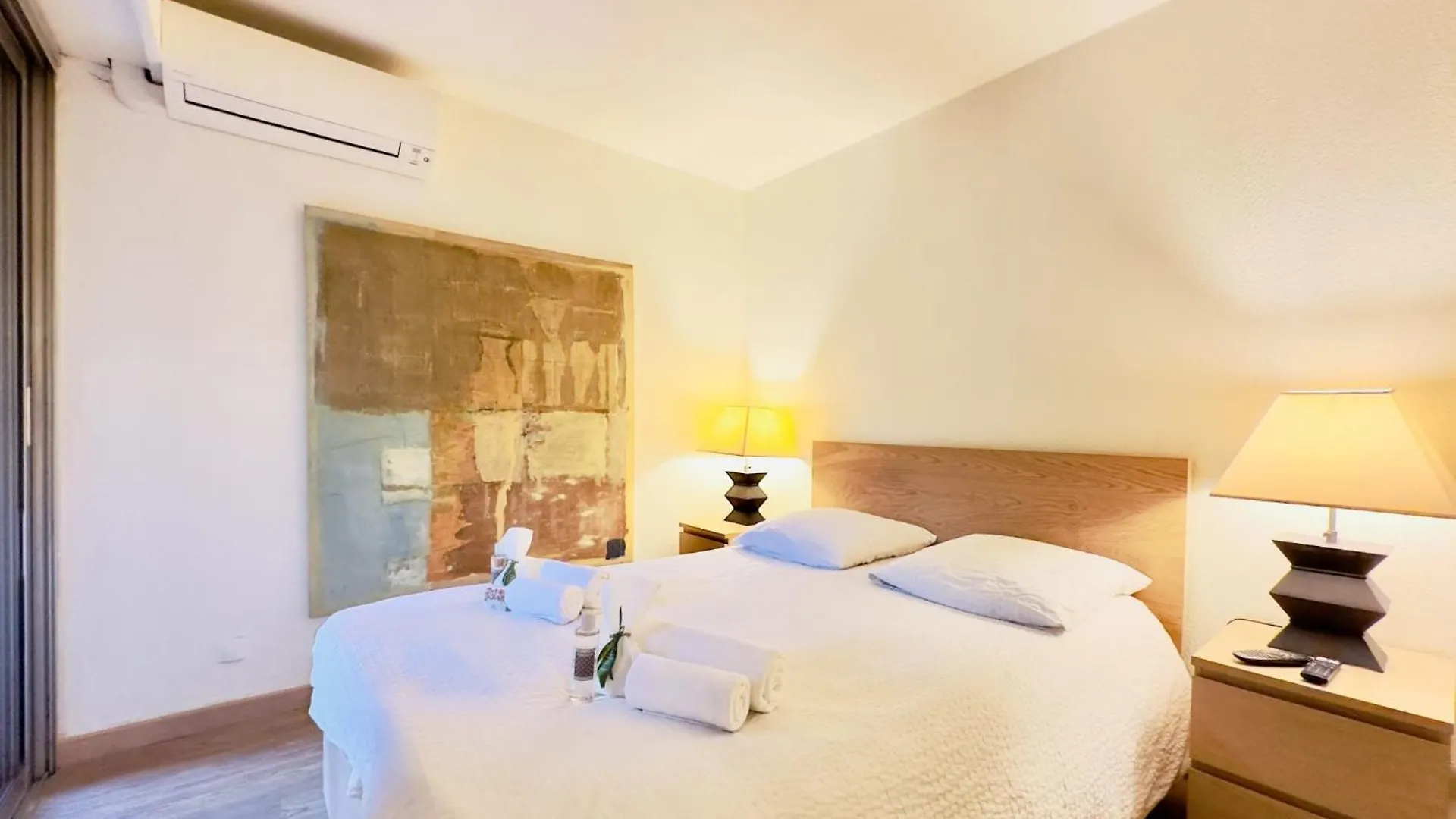 L'Ebene - Cannes Centre - Cozy 0*,